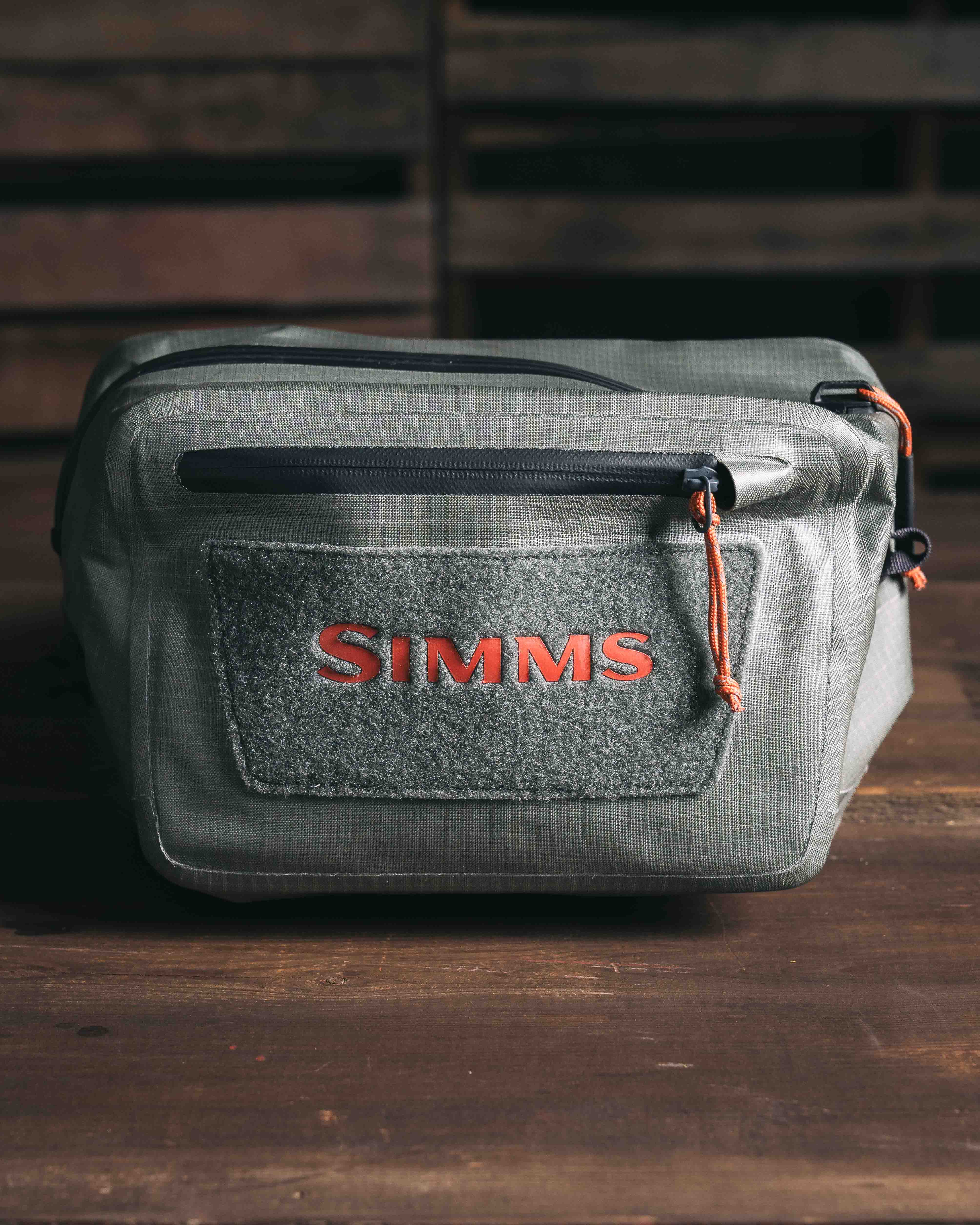 バッグ SIM Simms Unisex Dry Creek Z Hip Pack